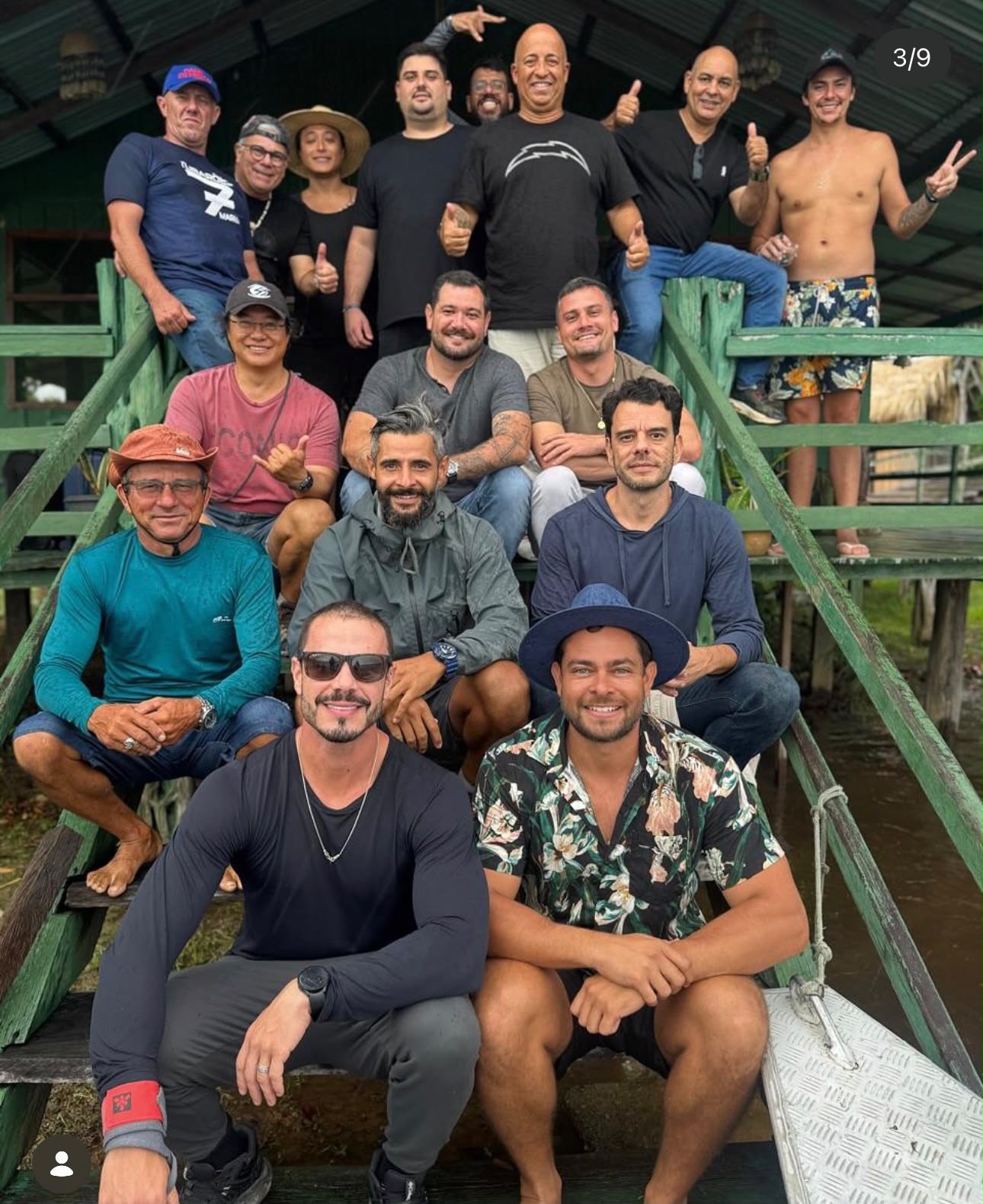 Equipe de expedição na Amazônia